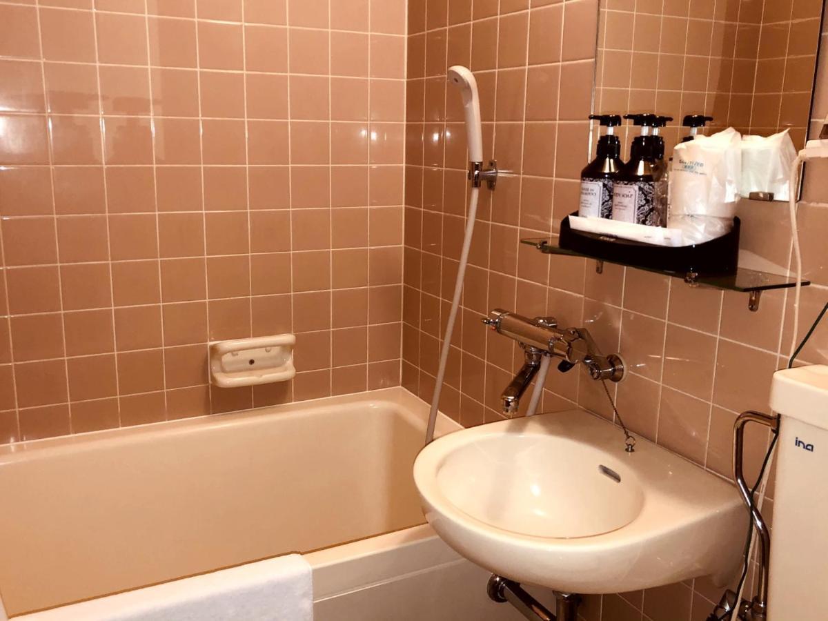 Business Hotel Kawashima - Vacation Stay 15828V واكايَمَ المظهر الخارجي الصورة